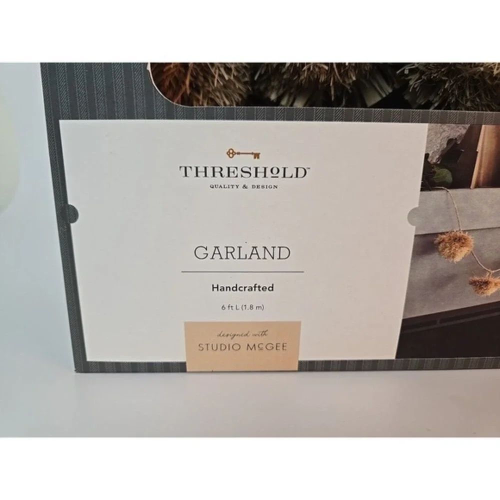 Threshold‎ Handcrafted Garland 6 Ft.